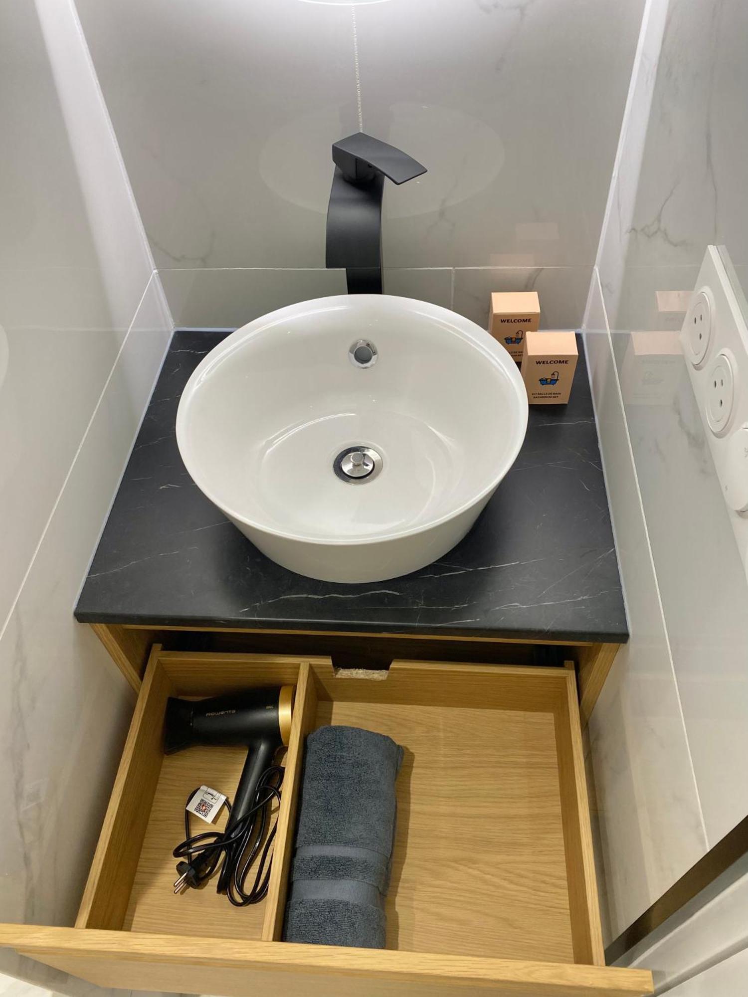 Appartement Moderne Climatise Monaco Vue Mer กัปไดล์ ภายนอก รูปภาพ